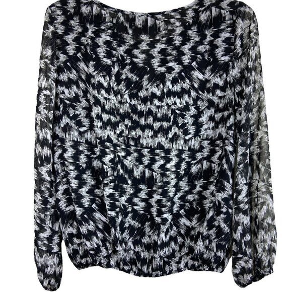 Vince Camuto Faux Wrap Surplice Keyhole Patterned Black and White Blouse Size XS - Picture 5 of 10